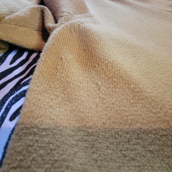 Chartreuse Sweater - Picture 3 of 6